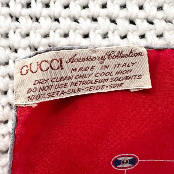 Gucci Vintage Red Navy GG Horsebit Italy Accessory Collection Silk Pocket Square - Picture 9 of 9